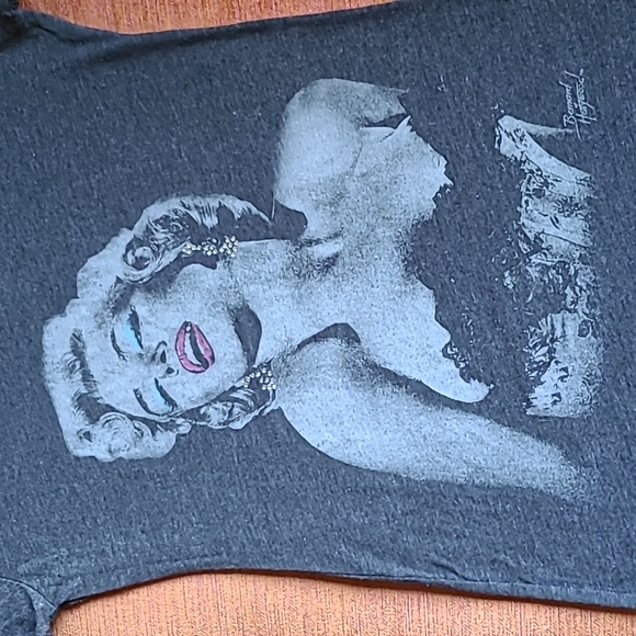 Marilyn Monroe Graphic Tee - Picture 3 of 4